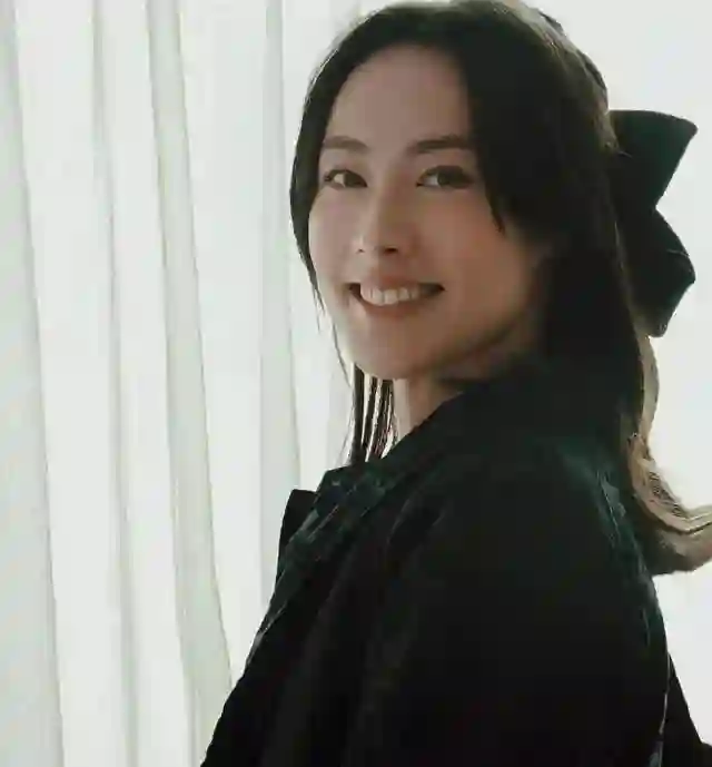 梁洛施：大儿子16岁，二子15岁，小儿子15岁，36岁的她美若天仙