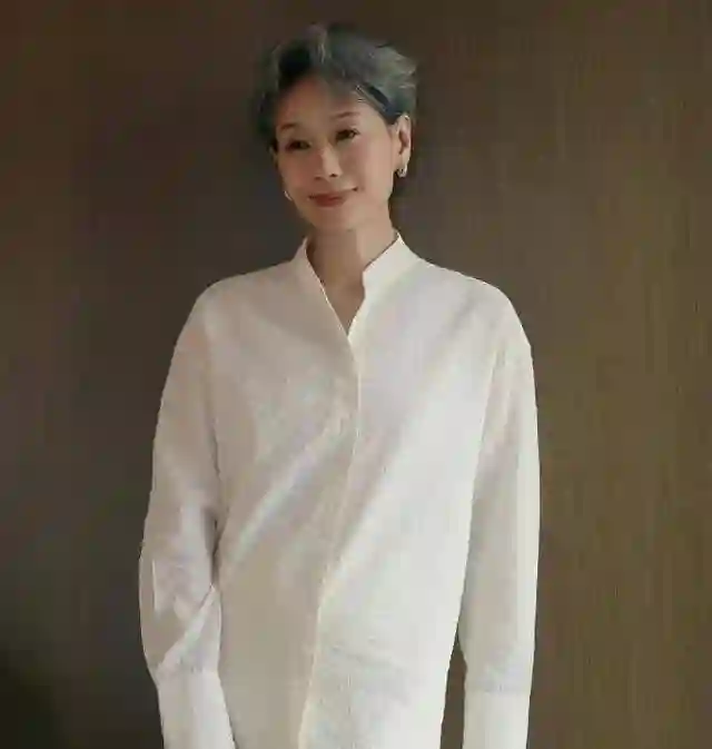 61岁影后拒绝摆烂 叶童靠硬核唱跳逆袭登顶 黑马李晟杀入前三太炸裂