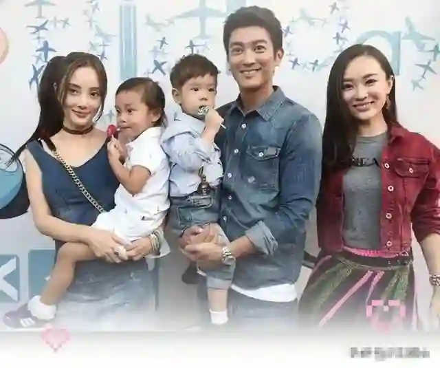 李小璐霍思燕两家同游，霍思燕植发没了发际线，贾乃亮躲得远远的