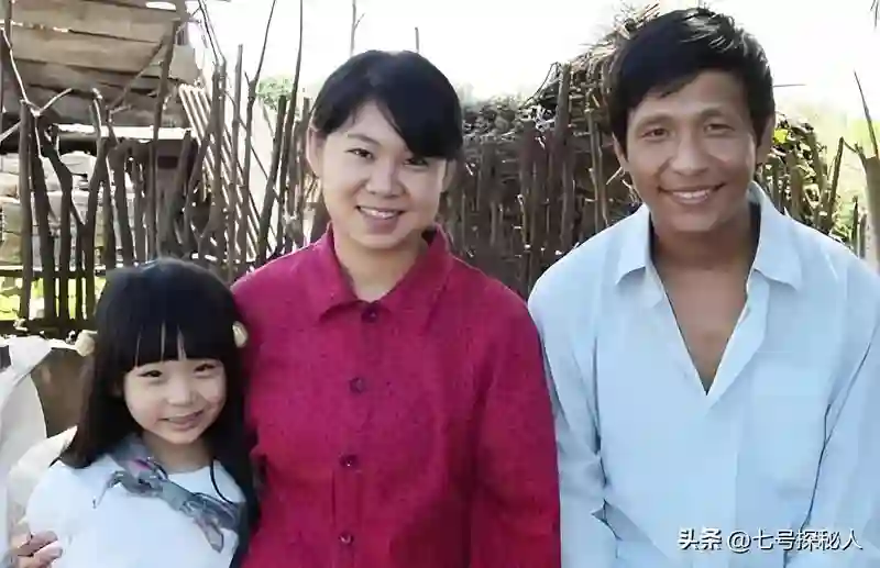 成名后抛弃原配，与女粉丝结婚生娃的宋小宝，如今状况大不如前