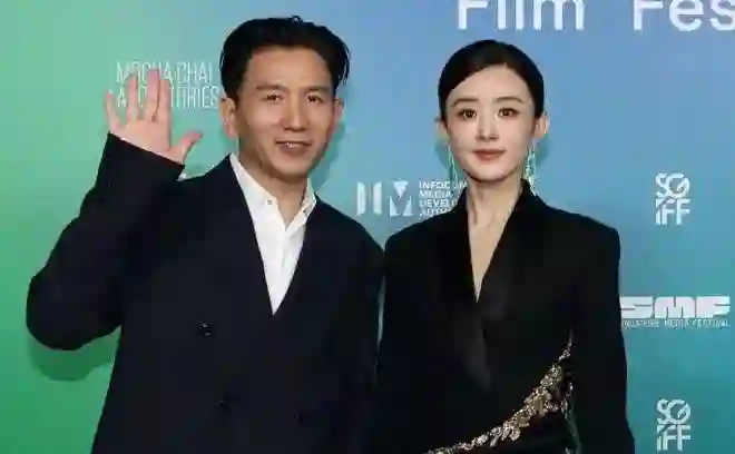 冯绍峰新恋情实锤！带女友和朋友聚餐，女友是网红脸不如赵丽颖