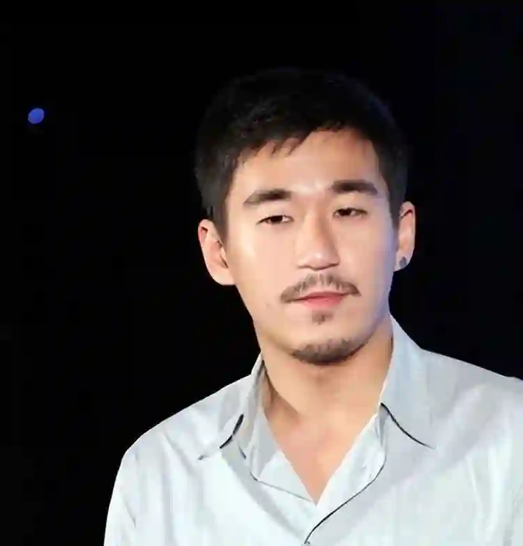 长得好不如嫁得好!被张国立打压15年的童谣,嫁大17岁男友终成影后
