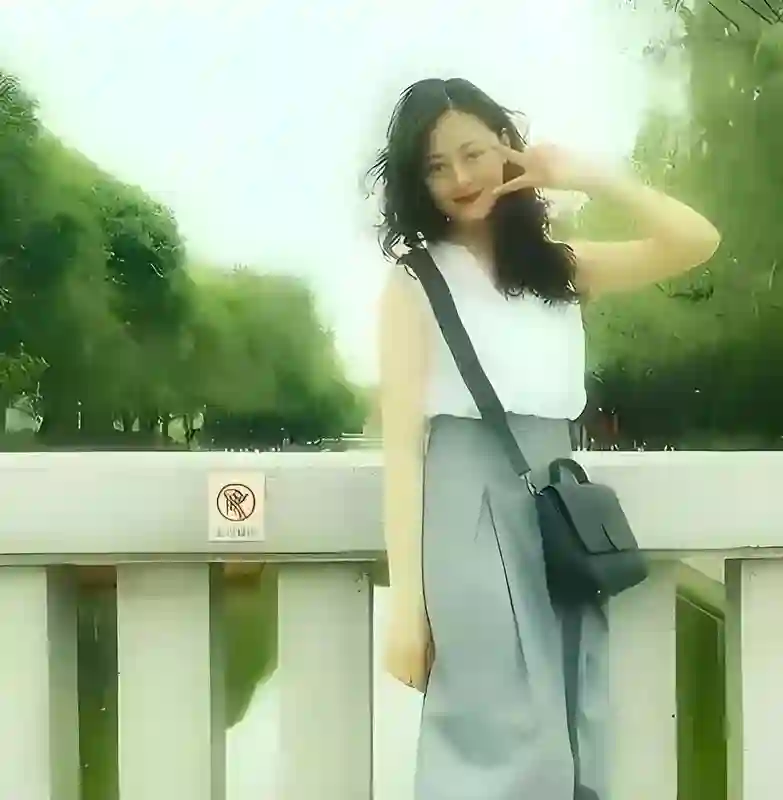 陈道明藏了40年的女儿陈格曝光，她低调如素人，如今成为父亲骄傲