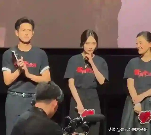 看杨幂小心翼翼还是会“踩坑”，才明白赵丽颖“不合群”有多清醒