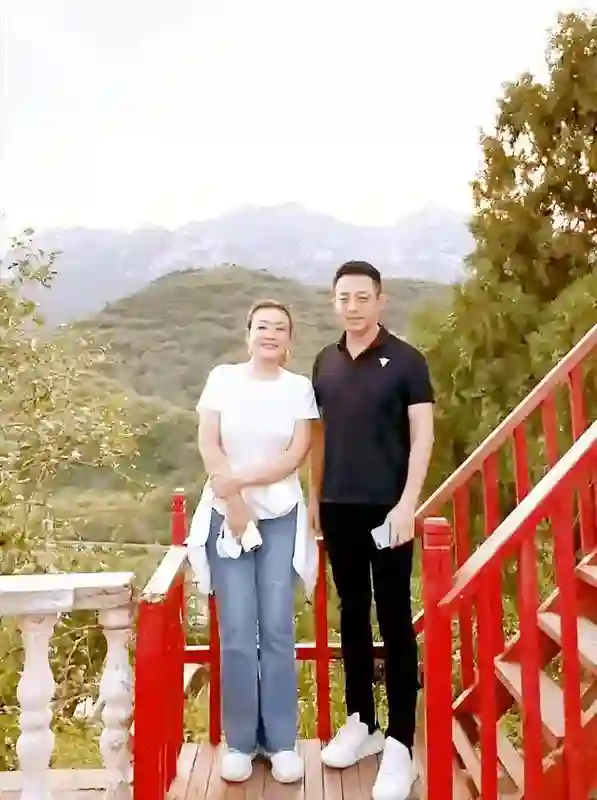 张兰至今眼里有泪！我同母异父的弟弟，我惨死的亲人
