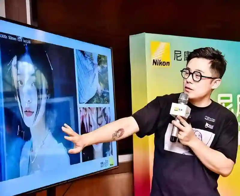晚晚直播再掀争议：红极一时的“豆瓣三大女神”，为何全塌房了？