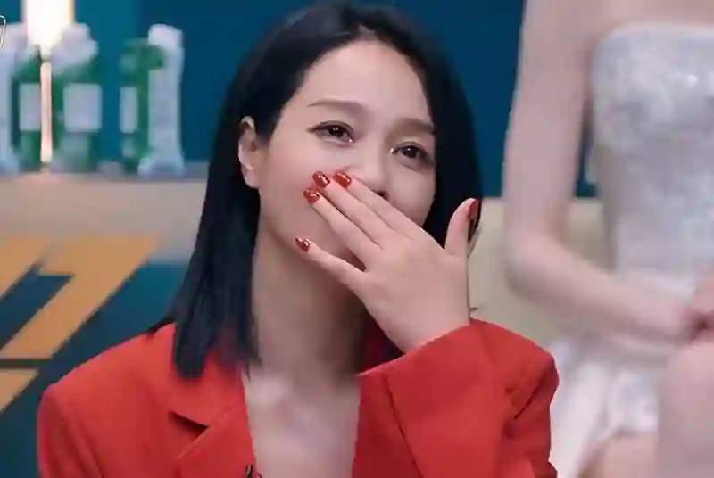 口无遮拦，咸猪手人品堪忧，这些令人讨厌的主持人没一个是冤枉的