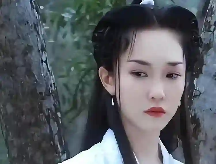 54岁范文芳怎么老成这样？看完泪目了，时间对她没留一点情面