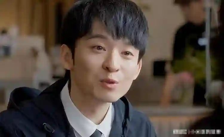 长相一般演技平平，却能让孙俪赵丽颖轮流为他搭戏，董子健不一般
