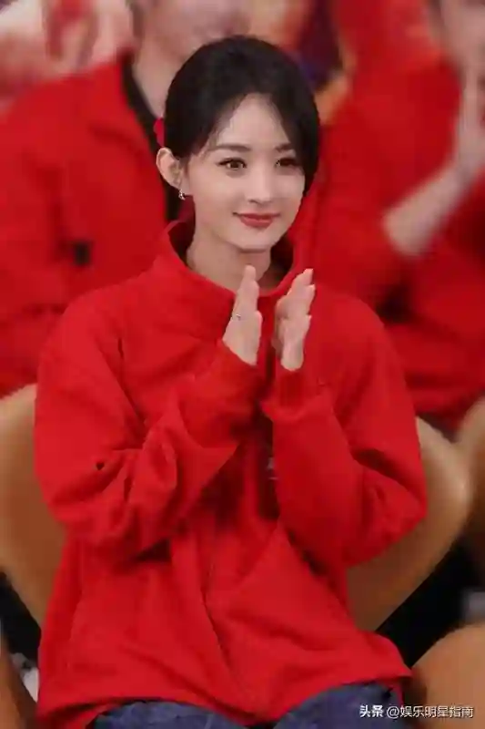看了不合群的孙俪，再看不合群的赵丽颖，才知她们到底聪明在哪里