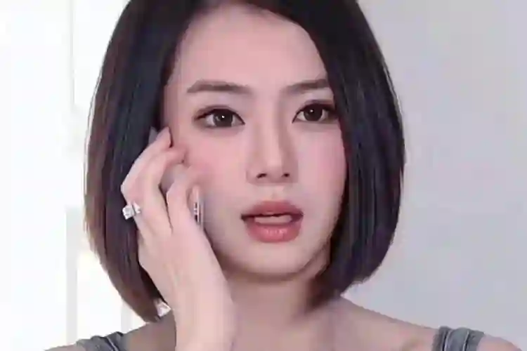 无滤镜下，王琳腊肉脸忍了、戚薇机器脸忍了、萧亚轩老鹰脸没忍住