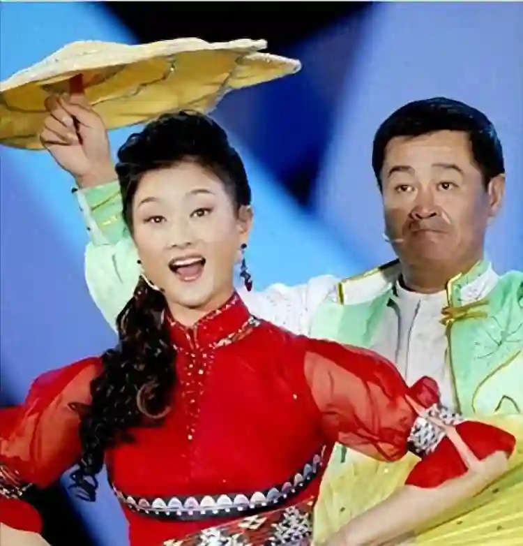 没想到“销声匿迹”11年，与丈夫相约丁克的宋祖英，已成人生赢家