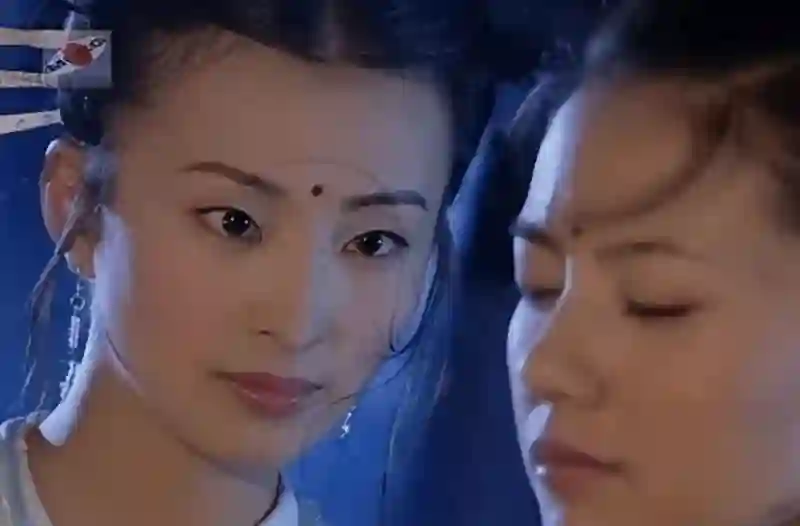 出道零绯闻,为戏弃空姐,戏红却人不火的女演员