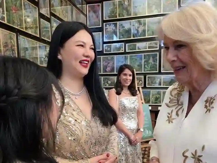 朱珠带女儿现身音乐会，4岁王珠宝高清正脸照曝光，脸黑像爸爸