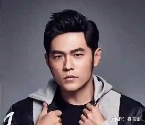 46岁周杰伦近况曝光，脸部<em>憔悴</em>走路需要人扶，刘畊宏的话应验了