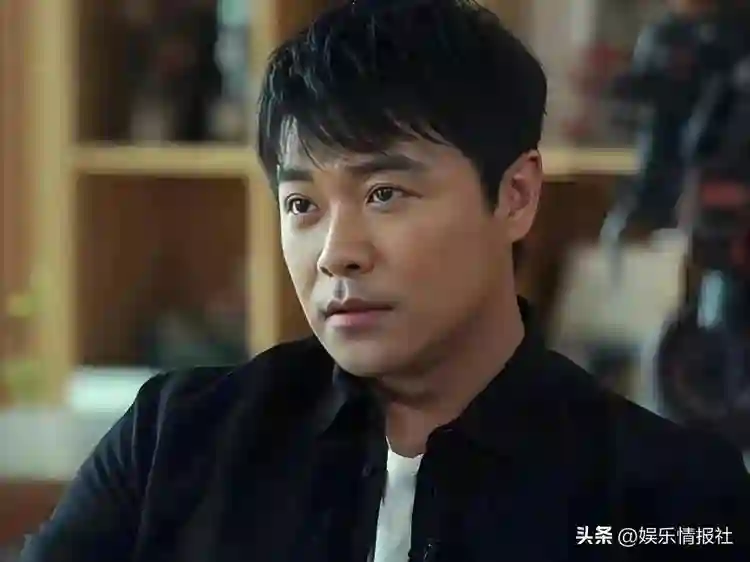 比陈晓更狠的男人出现了，他就是47岁的大导演陈思诚