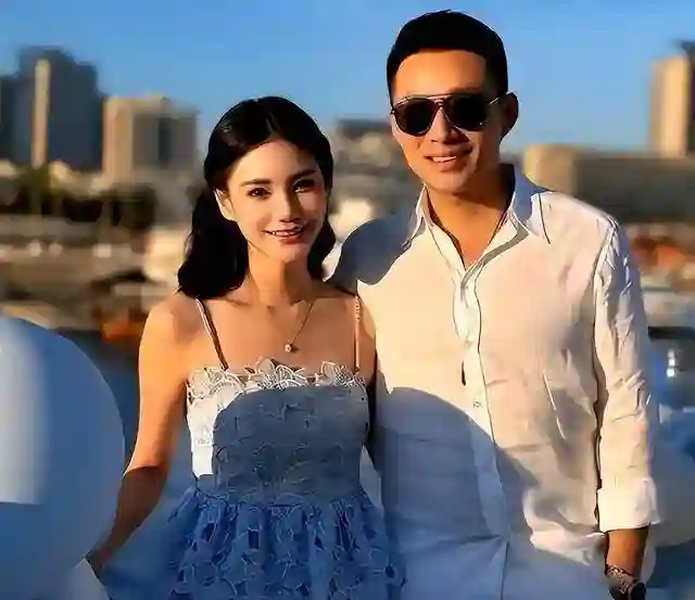 作妖的她，不该来的他，和“消失”的他们，成为汪小菲婚礼上的劫