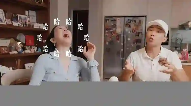 刘畊宏做客钟丽缇北京豪宅，赶饭点吃六个菜，家里有俩保姆照顾她