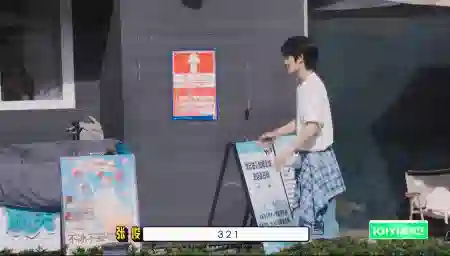 高颜值、有能力，咖啡店都是这样的员工就好了…