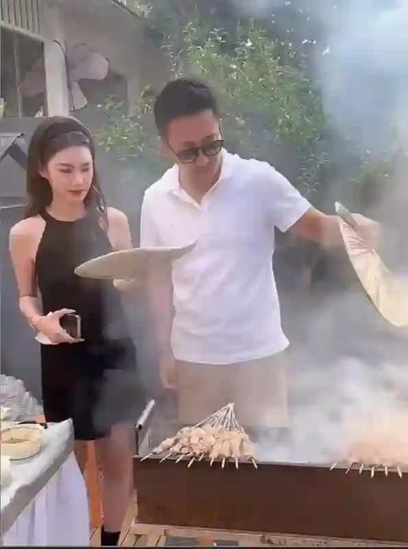 汪小菲520发文感谢马筱梅，句句不提大S，句句又放不下大S