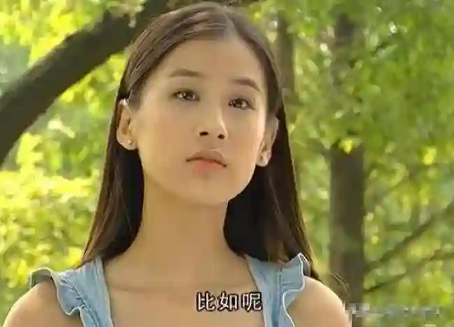离婚3个月后，黄圣依晒15岁照片，少女期一脸青涩，从小美到大啊