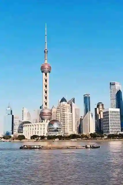 33岁周冬雨素颜暴击热搜！镜头怼到毛孔的勇气，治好我的容貌焦