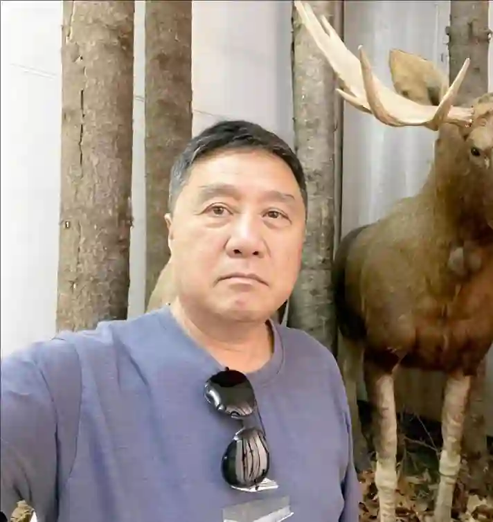 为了梅婷，抛弃患难与共的发妻，67岁孤身一人的叶大鹰可曾后悔？