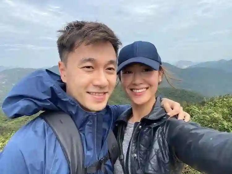 前港姐季军宣布怀孕公布宝宝性别,入行仅演过一部剧,与富二代老公定居上海生活