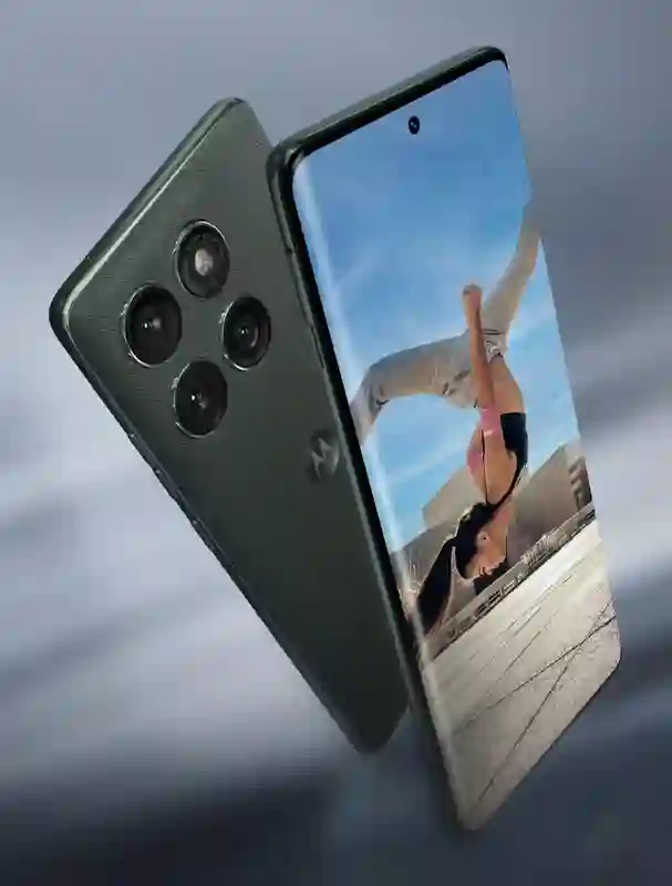 摩托罗拉Edge 2025手机渲染图曝光：升级三摄，沿用Quick Button快捷键