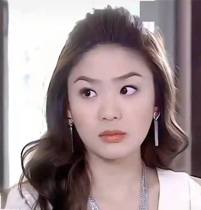 47岁女星高龄产女引爆全网：孕期运动险酿祸，姐弟恋修成正果