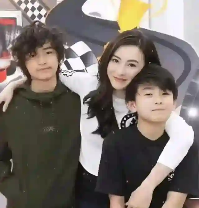谢贤:香港最后一个浪子，风流一生，最放心不下前儿媳和孙子