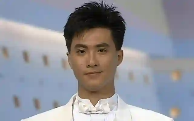 “初代霸总”邵仲衡：TVB行走的荷尔蒙，红过郭富城，邱淑贞的初恋