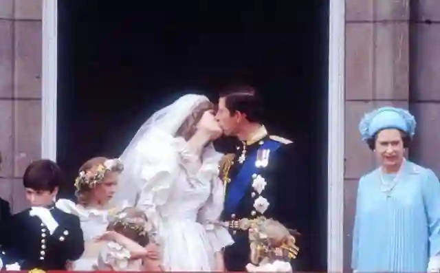 拥有一双蓝宝石眼睛的戴安娜到底有多美？怎会被查尔斯王子抛弃