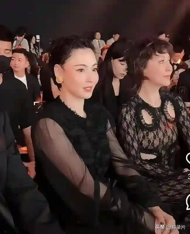 刘嘉玲张柏芝同台不交流，气氛尴尬，孙红雷频频避视线