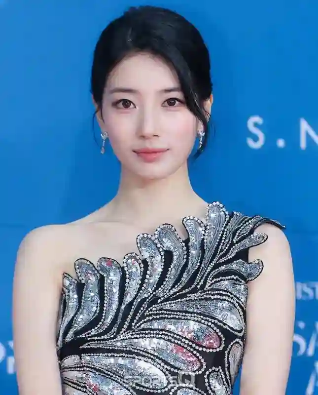 这一夜：宋慧乔气质绝，IU胖了，玄彬肿了，张娜拉咋长这样