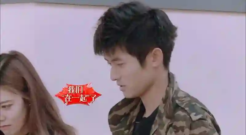 她不是实力很强么？怎么弹幕都在骂…