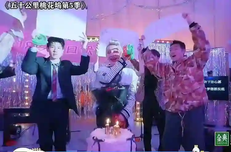 汪峰宁静庆生十指紧扣，撕开章子怡伤疤，森林北实惨