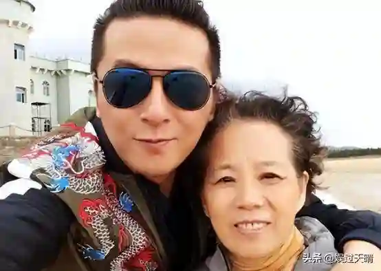 错过汤唯，负了姜妍，46岁靠张新成爆红重生