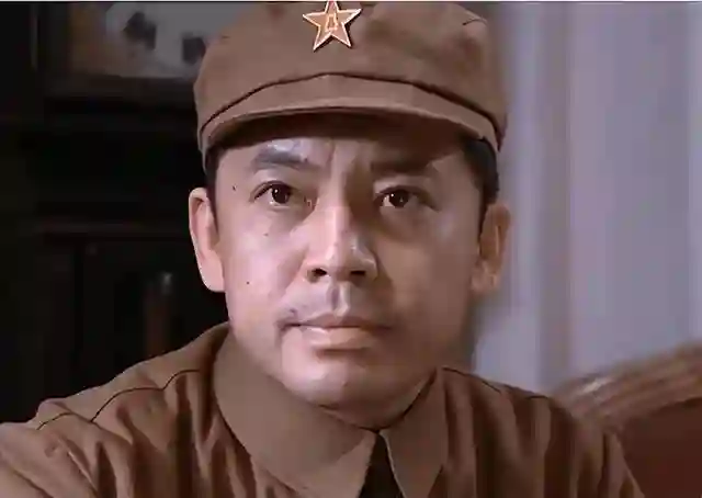 演员何政军：我这辈子最正确的决定，就是娶了个平凡的妻子