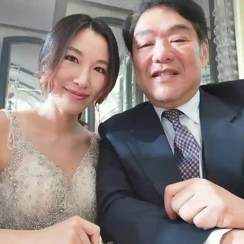TVB女星未婚先孕嫁豪门，和继女相处融洽，生一儿一女稳固地位