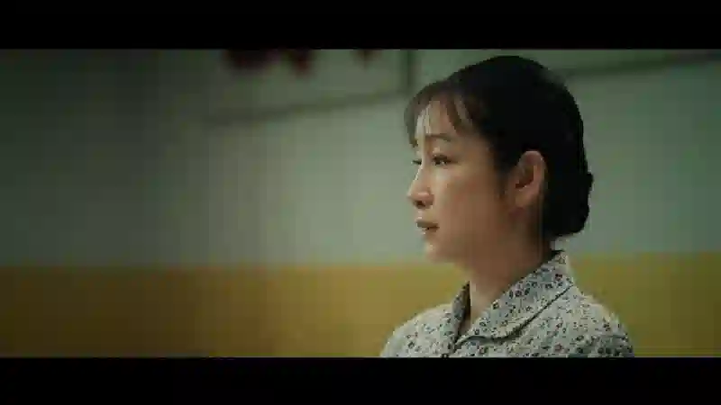 上海这天，张嘉益沧桑，热巴嫩态十足，秦海璐似大妈，张萌穿搭太敢