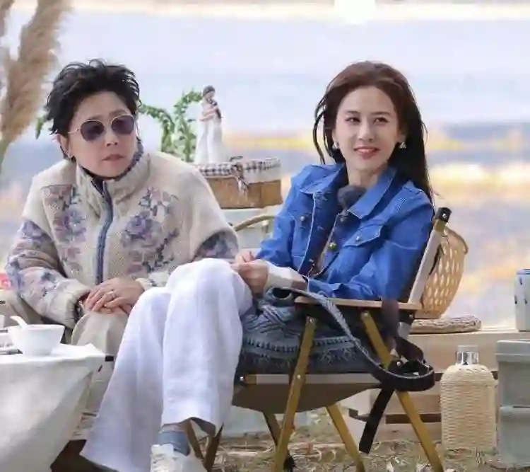 杨子净身出户自称没钱了，后悔和黄圣依离婚，连直播都没人买了