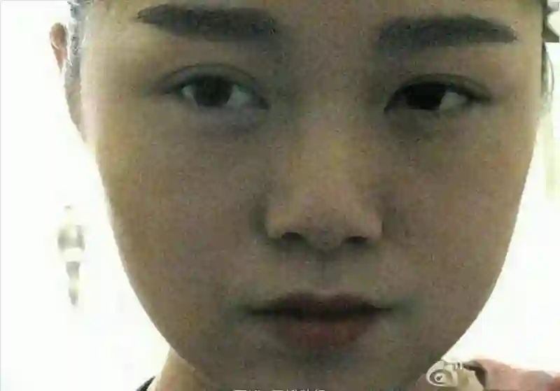 晚晚直播再掀争议：红极一时的“豆瓣三大女神”，为何全塌房了？