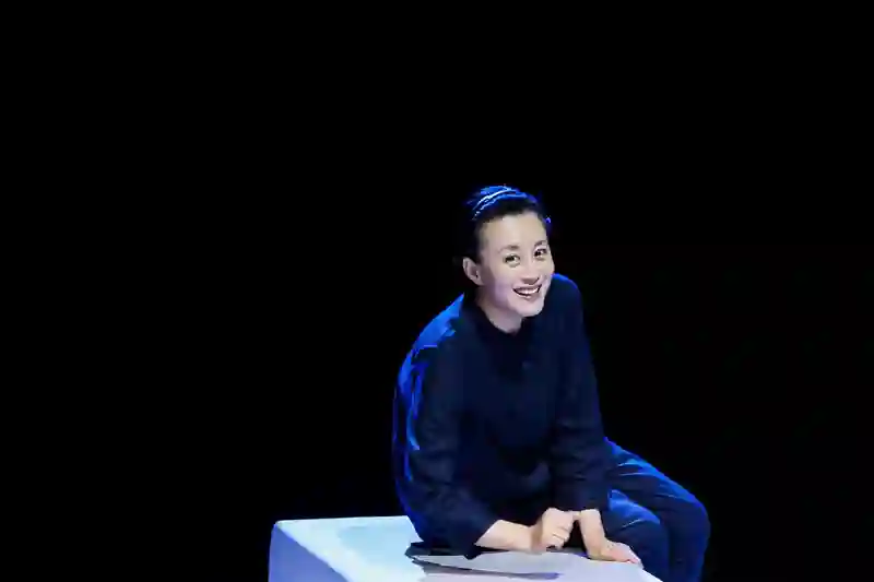 原创话剧《北去·南归》在京首演：简洁样貌与朴素情感“在场”大放异彩