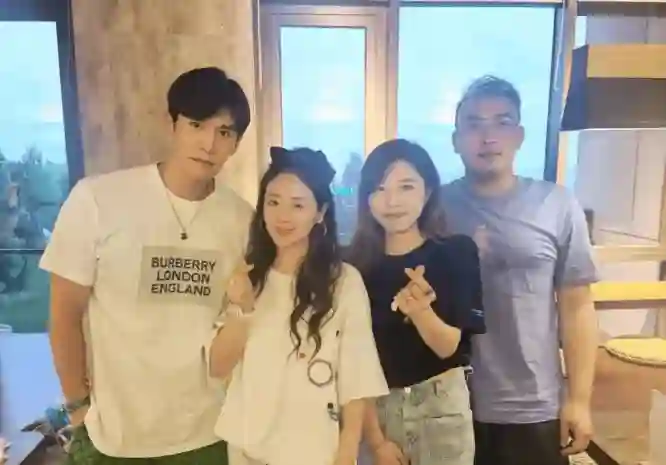 她靠一部剧吃一辈子，二婚嫁小6岁小鲜肉，如今丈夫红得令人嫉妒