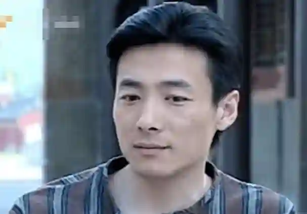 51岁无儿无女，24年做配，不玩微博不炒作的祖峰，才是“娱圈清流”！