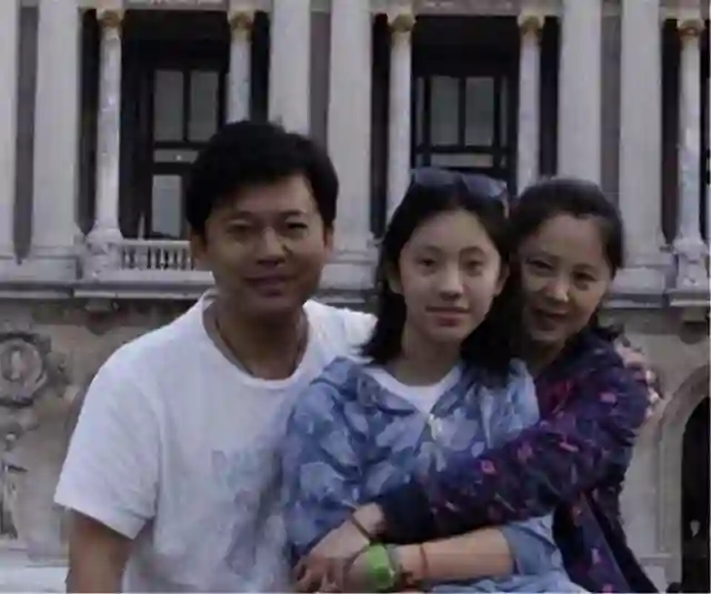 演员何政军：我这辈子最正确的决定，就是娶了个平凡的妻子