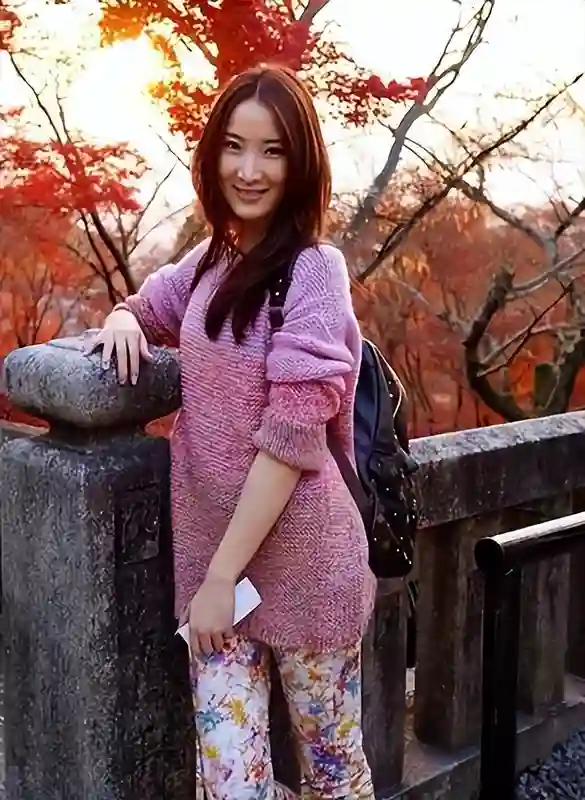陈赫前妻许婧现状：旅居意大利，38岁肤白貌美，和洋老公至今无子