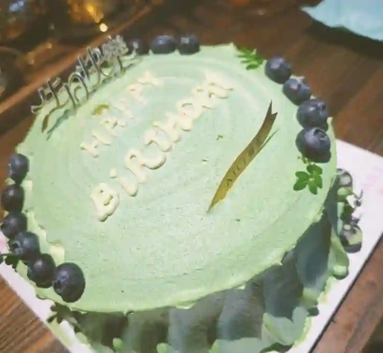 陈德容年过半百却跑去昆仑过生日，姐妹一起庆贺是真心？还是敷衍？