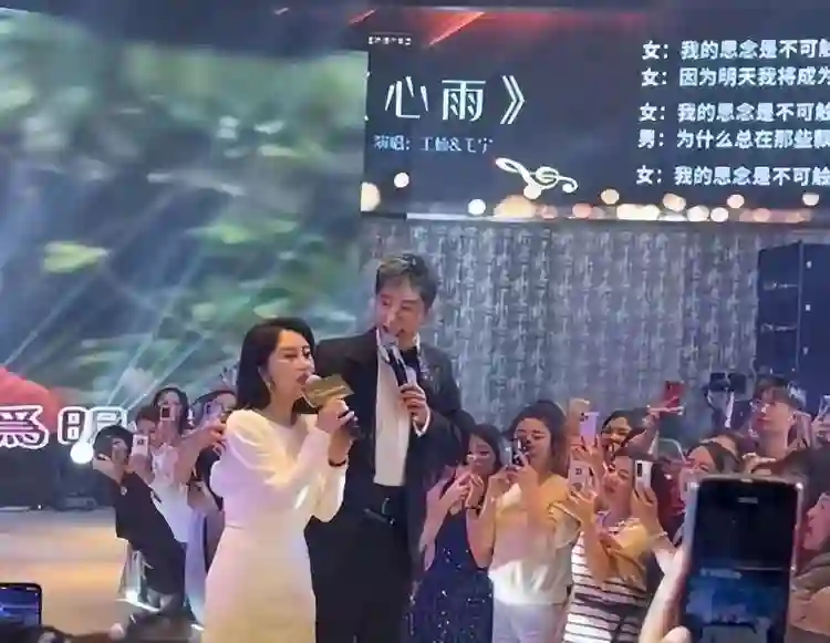 他8次上春晚，作死被捕入狱，今56岁无人问津，老搭档也断了联系